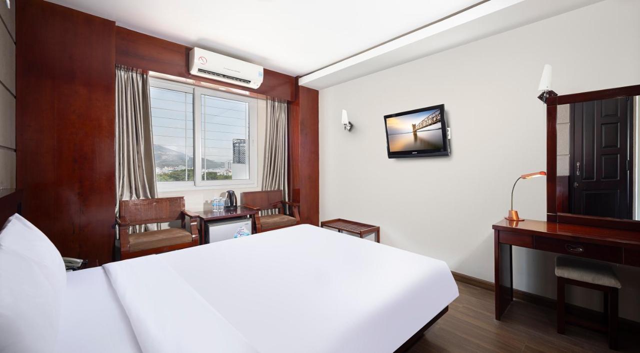 Centersea Hotel Nha Trang Exterior photo